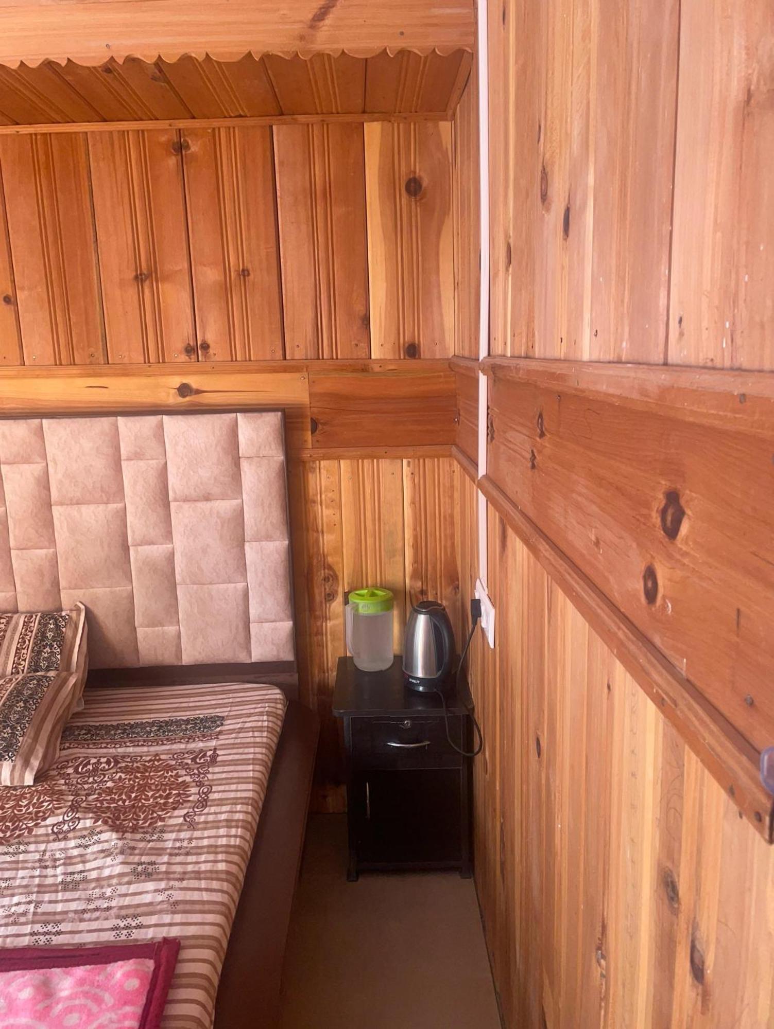Hotel Sss The Chanshal Retreat Khashdhar Bagian luar foto